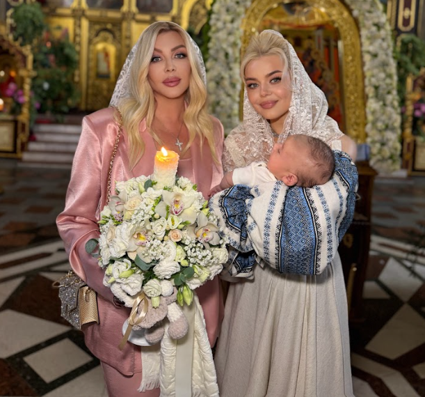 Ірина Білик стала кумою Аліни Гросу: співачка похрестила сина