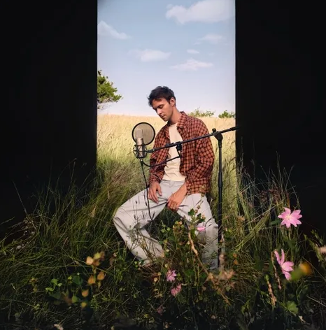 Нове відлуння Барських: музикант представив україномовний альбом «Місто дощів»