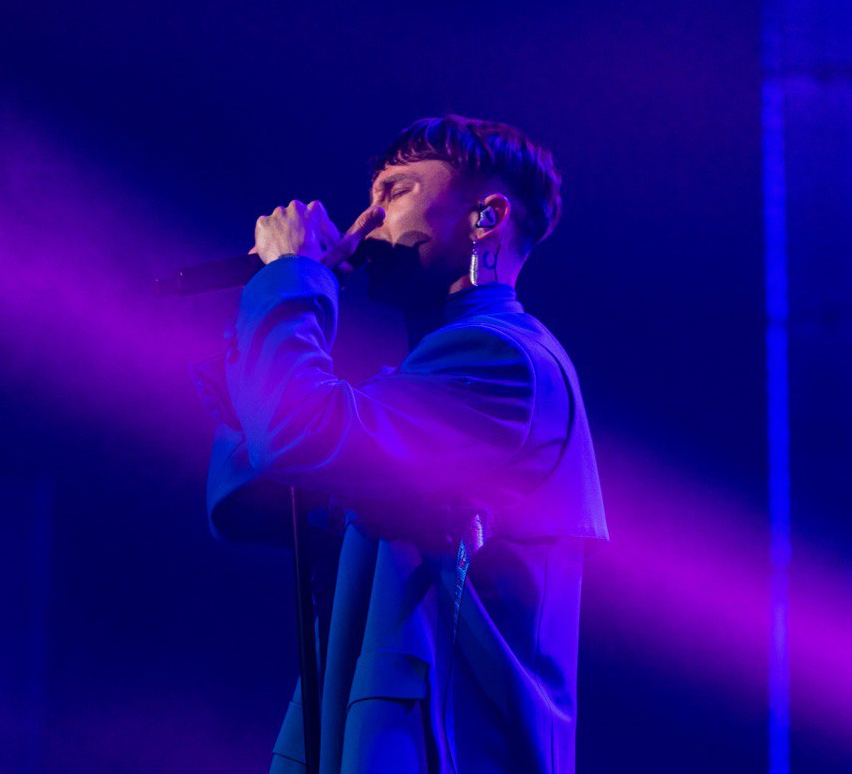 2 SOLD OUT у Києві: Артем Пивоваров зіграв великі благодійні концерти у Stereo Plaza